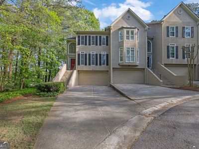 2588 Oakwood Way SE