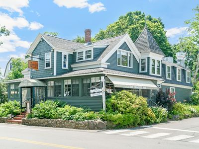 30 Shore Road