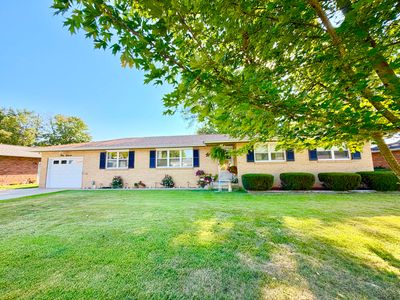 411 Sunset Dr