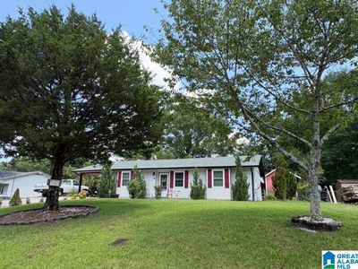 914 Mitchell Dr SW