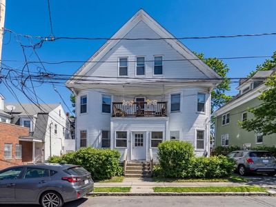 32 Gordon St