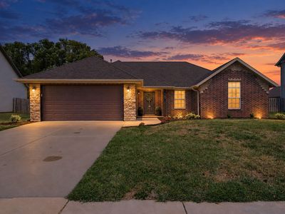 1103 E Cobblestone Drive