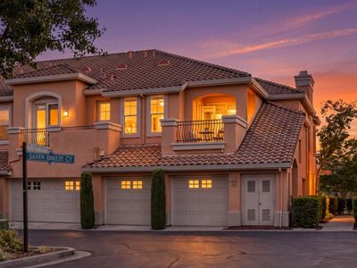 2317 Silver Breeze Ct