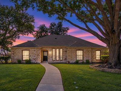 818 Pebblebrook Dr