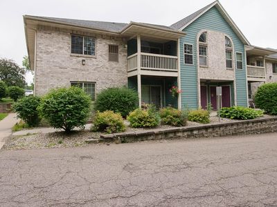 1876 Deerhaven Ln NE APT 2