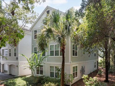 Property at 60 Fenwick Hall Aly APT 332, Johns Island, SC