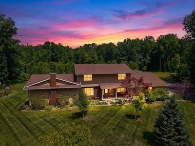 2574 N Eight Mile Rd