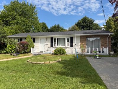 6 Eddy St