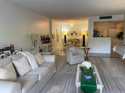 800 NE 195th St APT 215