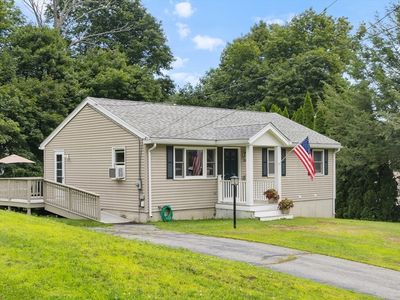 15 Amesbury St