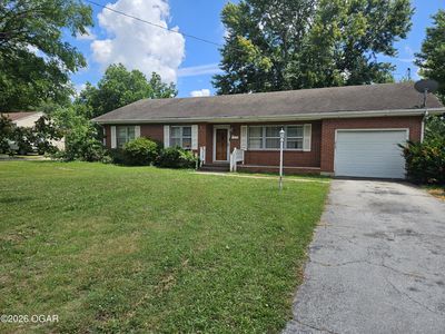443 W County St