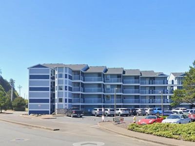 5201 SW Highway 101 #403