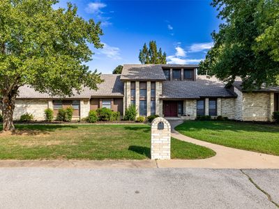 1300 Bon Terre St