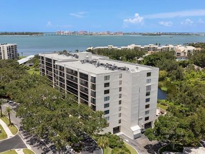 220 Belleview Blvd APT 709