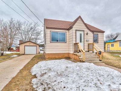 257 N Cedar St