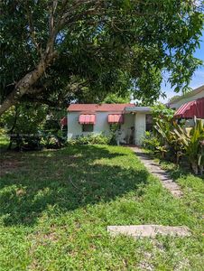 11339 Peachtree Dr