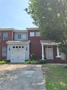 1005 Christiana Cir