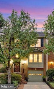 8004 Trevor Pl