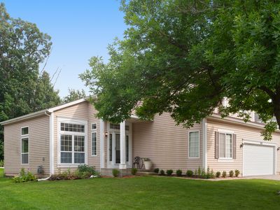 1531 Vineyard Dr