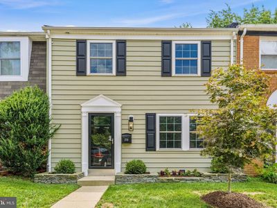 1716 Golden Ct