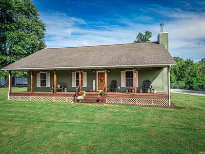 Property at 402 S Lakeview Dr, Petersburg, IN