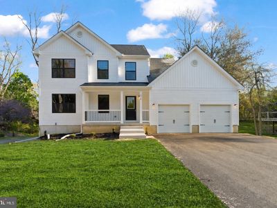 212 Lotus Ave