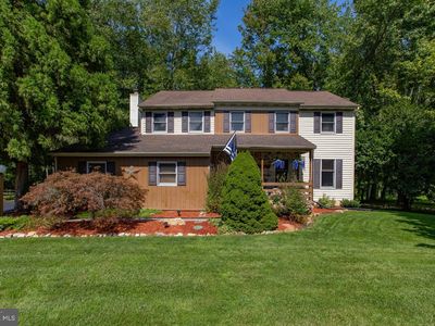4 Seabury Ln