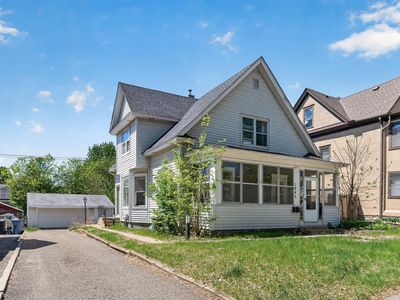 1942 Lincoln St NE
