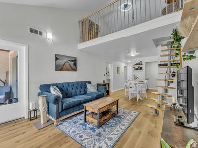 424 N Center St APT 301