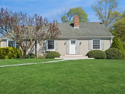 8 Ketcham Ave