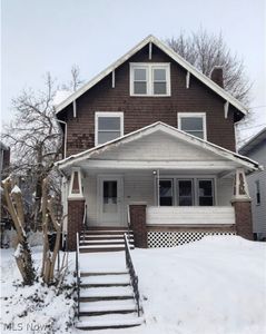 829 Elmore Ave