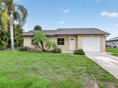 Property at 10136 Peach Ave, Englewood, FL