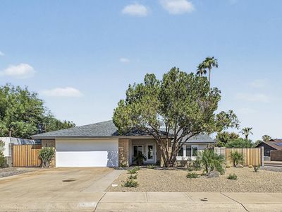 2610 E SYLVIA Street