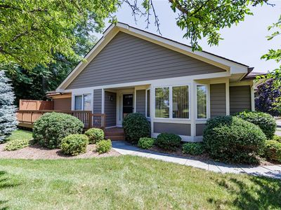 1200 Hillsboro Cove Cir