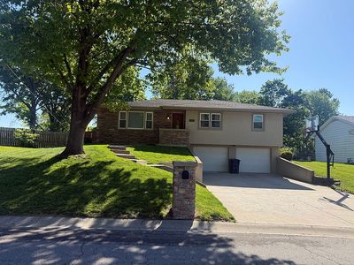 1807 Safari Dr