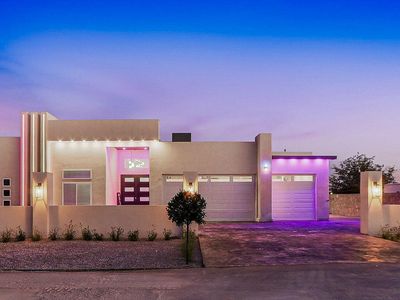15070 Las Flores Dr