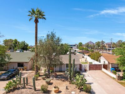 1940 E Indianola Ave