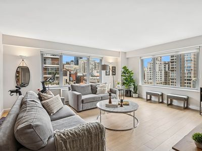 200 E 62nd St APT 16B