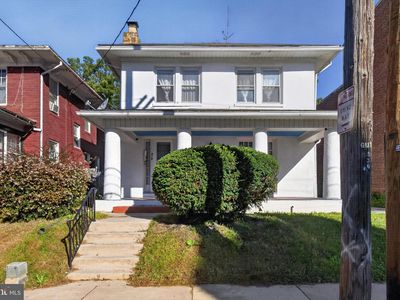 813 W King St