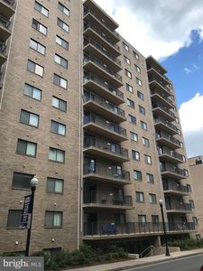 255 E Beaver Ave APT 305