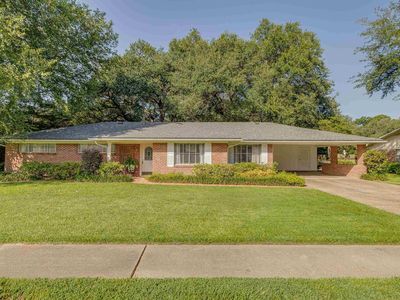 2307 Whitney Dr