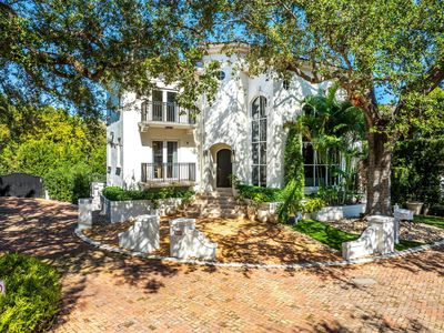 2765 Brickell Court