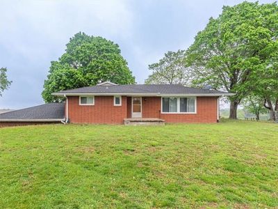 9469 County Road 461