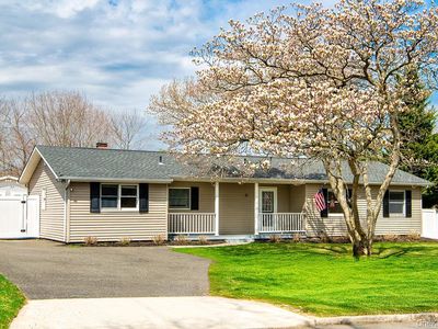 Property at 11 Akron Place, Shoreham, NY