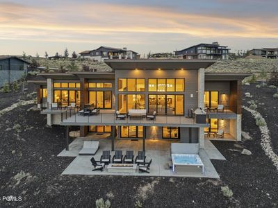 6973 Robins Nest Ln