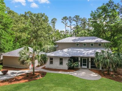 1059 Winterberry Dr NE