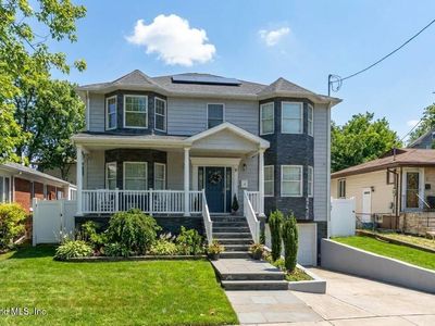 56 Walters Ave