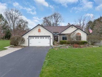 16 Alton Way