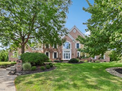 3635 Macdonald Cir