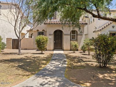 656 W Paseo Celestial